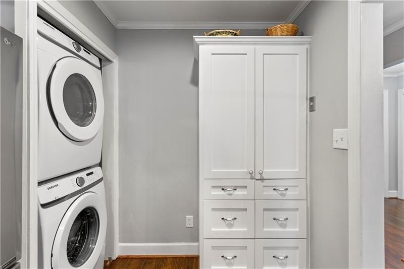 La Rue Pl Nw, Atlanta, GA 30327