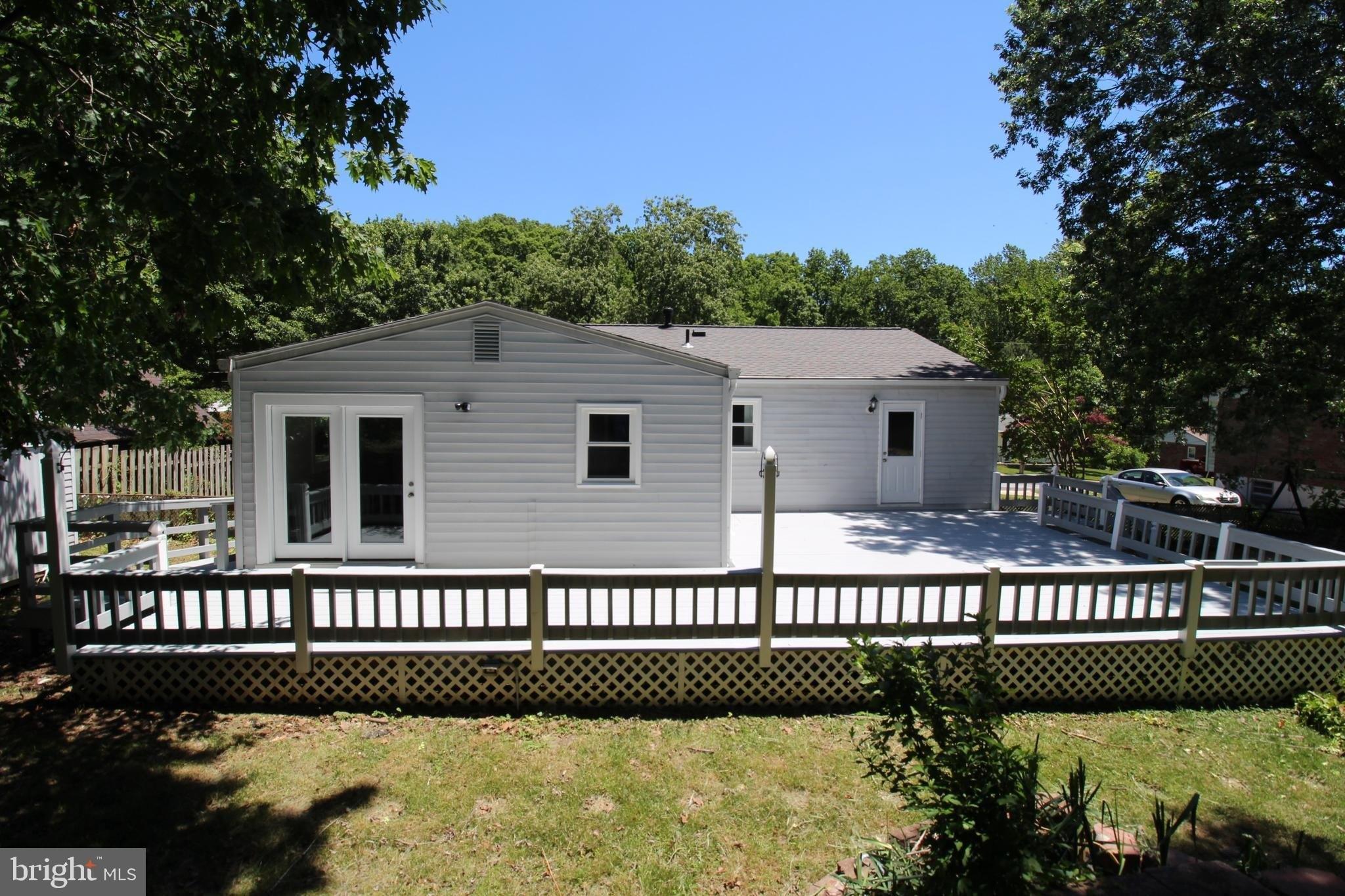 Anna Dr, Clinton, MD 20735