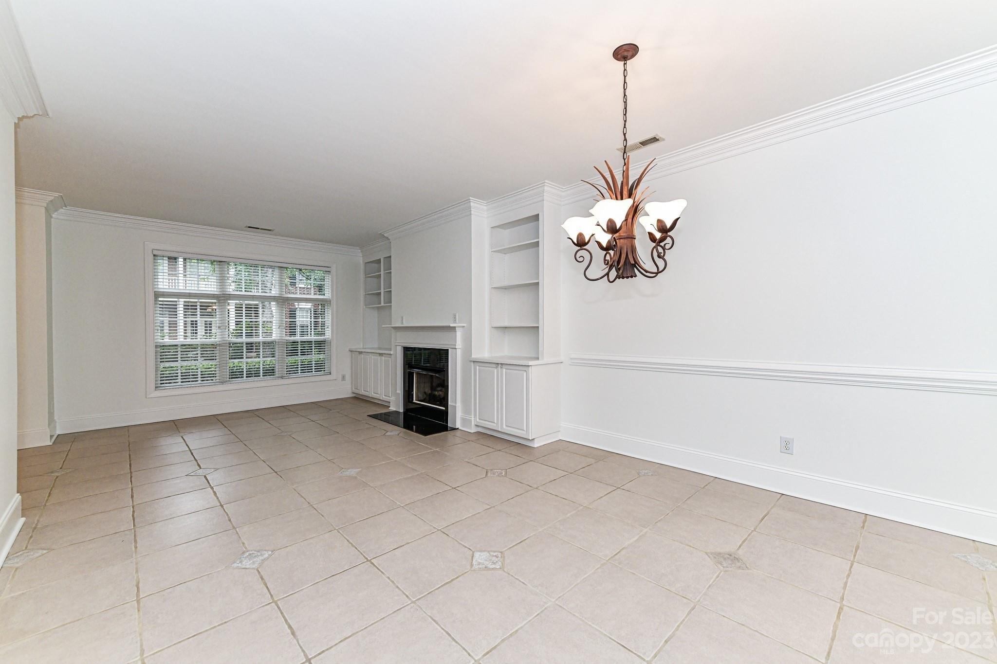 Twain Ave, Davidson, NC 28036