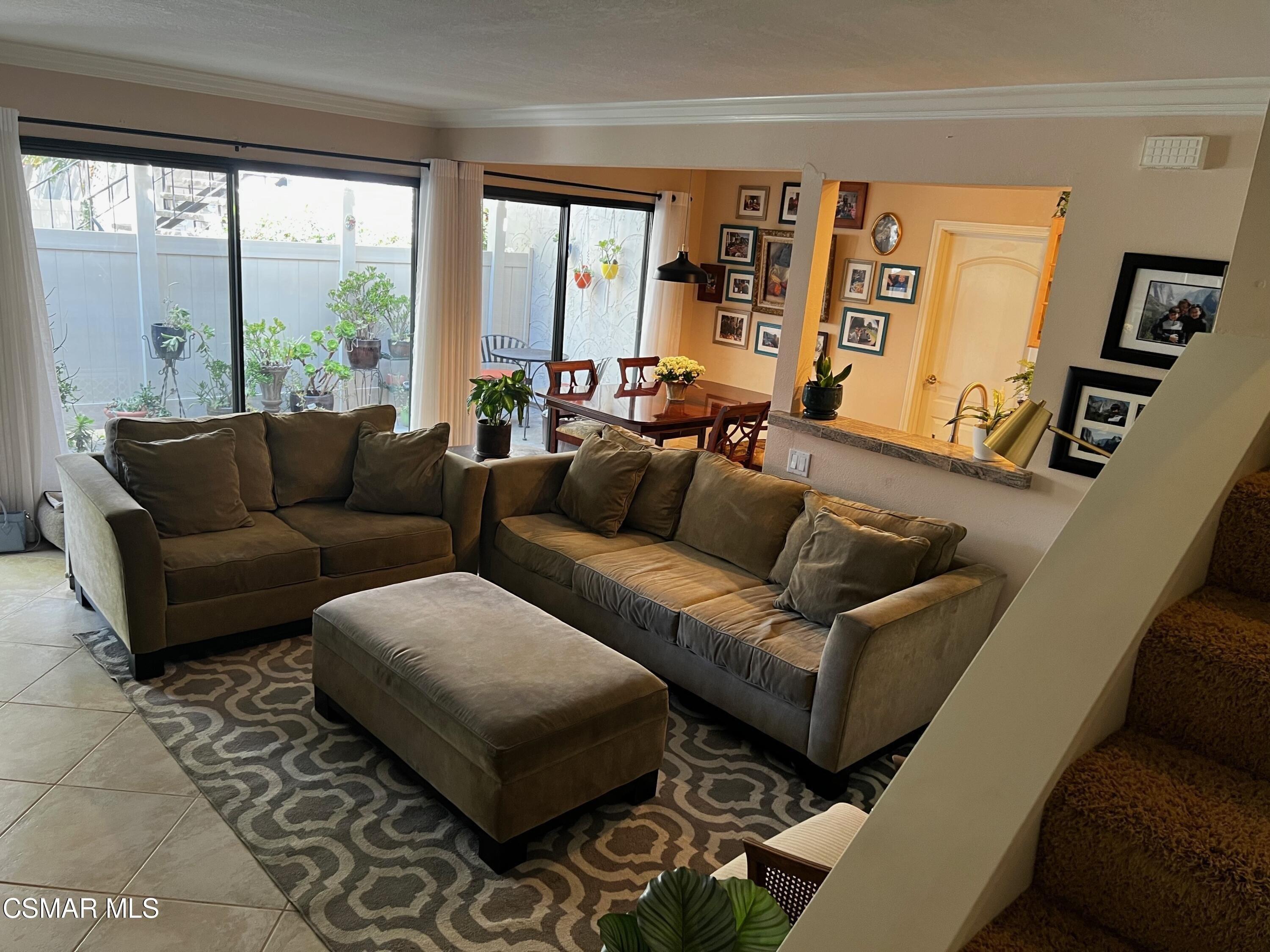 Instone Ct, Westlake Village, CA 91361