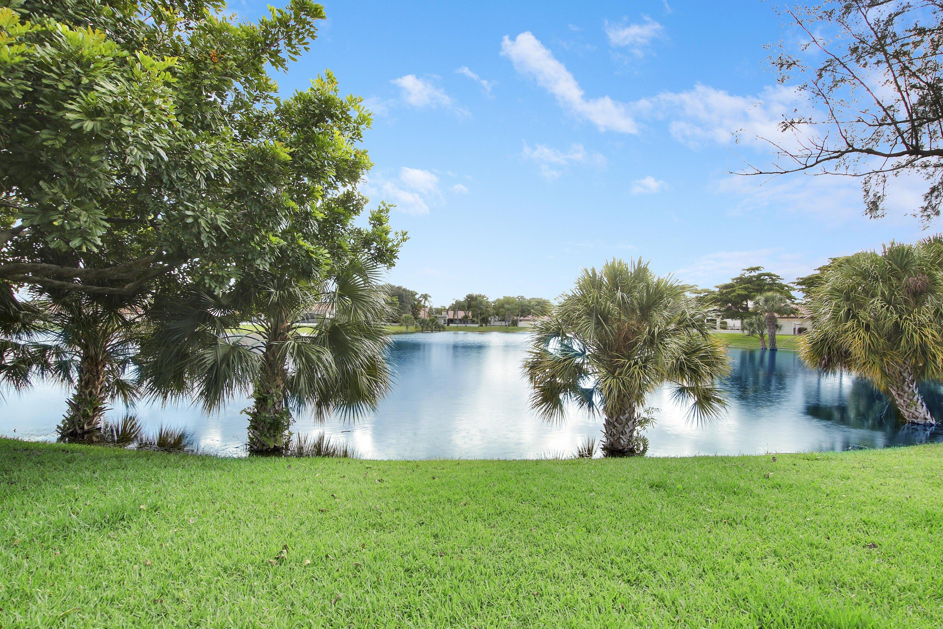 Las Flores Dr, Boca Raton, FL 33433