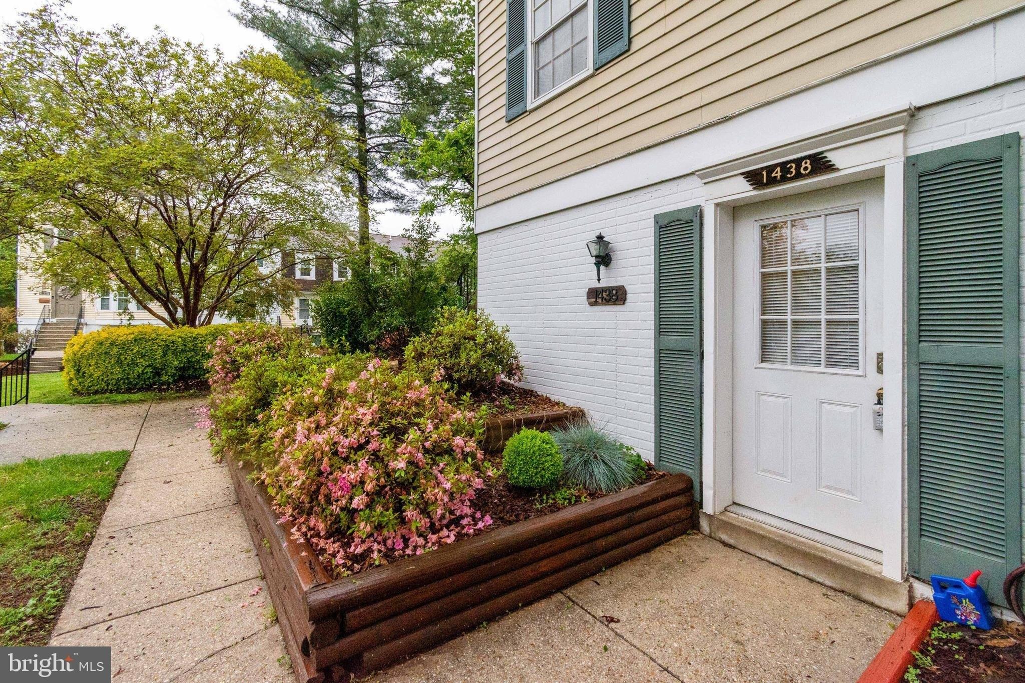 Orleans Ct, Crofton, MD 21114