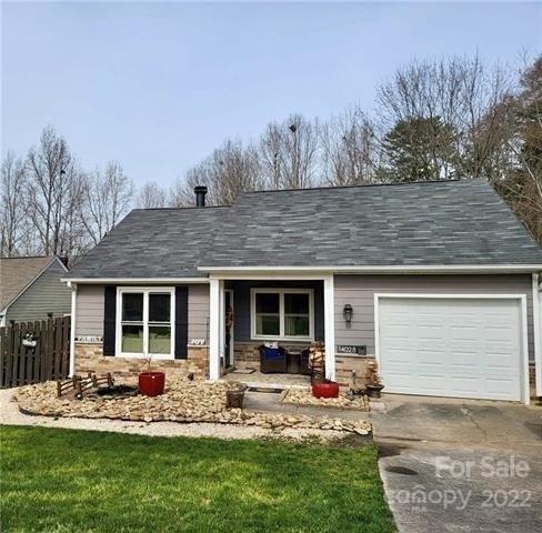 Eden Ct, Pineville, NC 28134