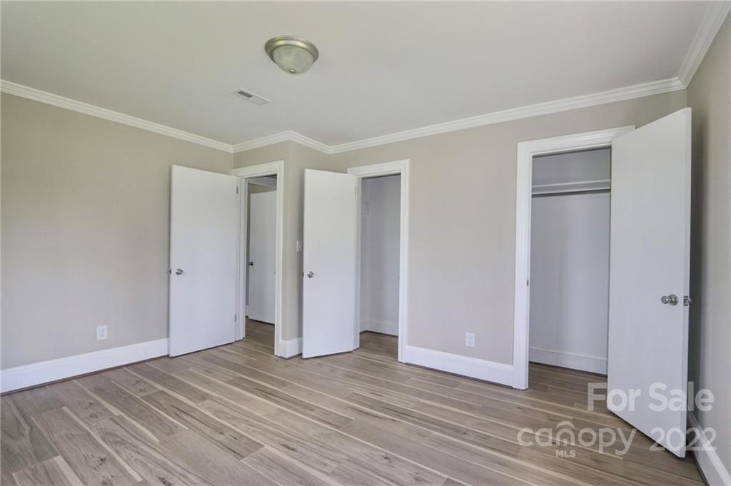 Holcomb Rd, Yadkinville, NC 27055