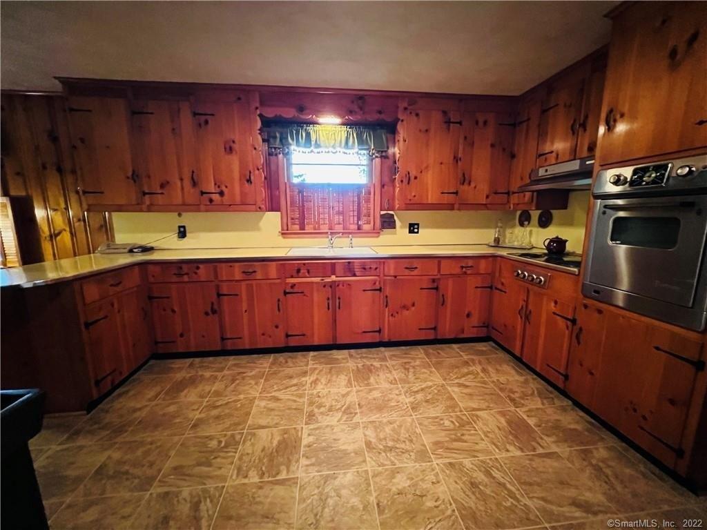 Moosup Pond Rd, Danielson, CT 06239