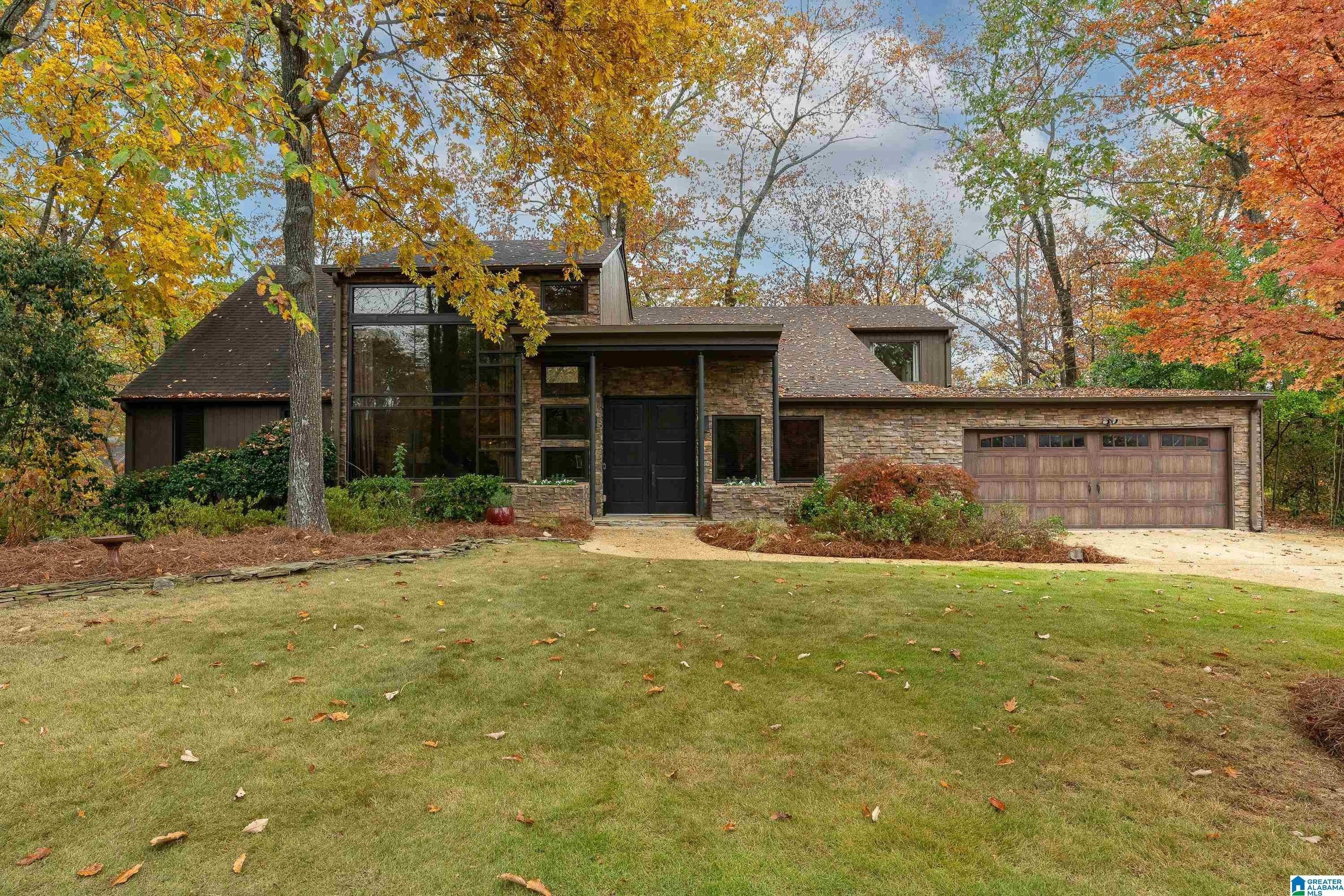 Dover Dr, Mountain Brk, AL 35223
