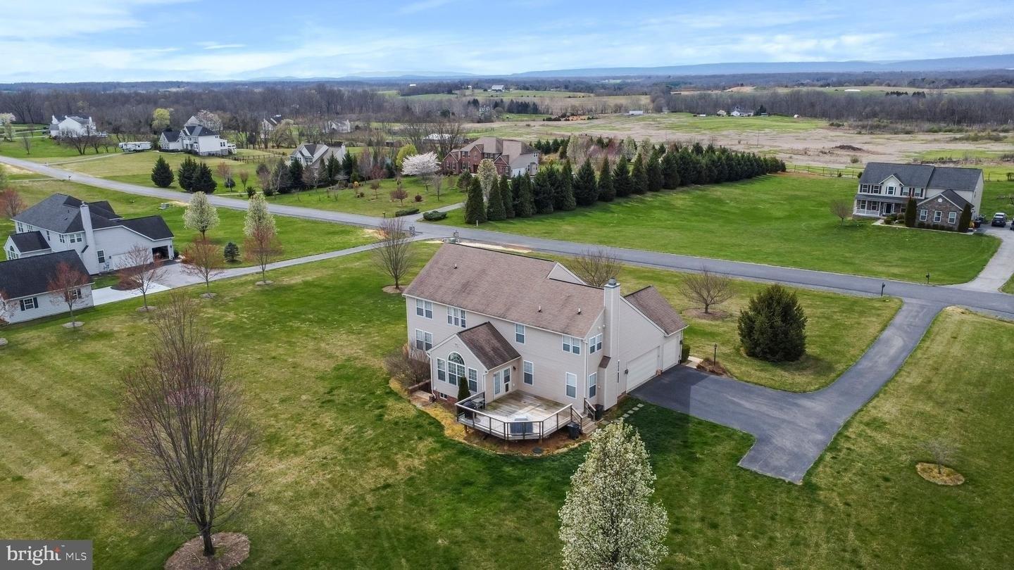 Paso Corto Dr, Kearneysville, WV 25430