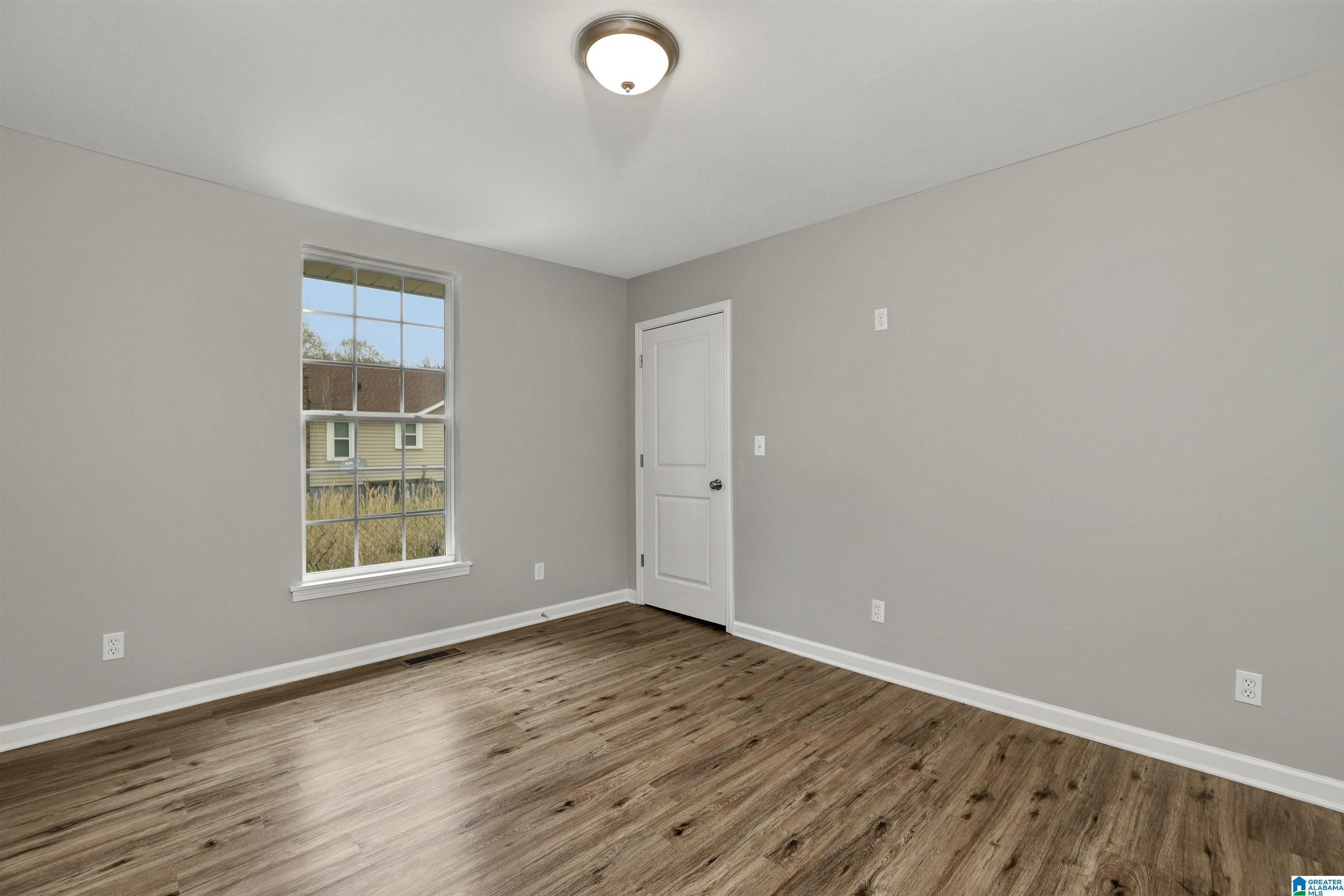 Oporto Ave, Birmingham, AL 35206