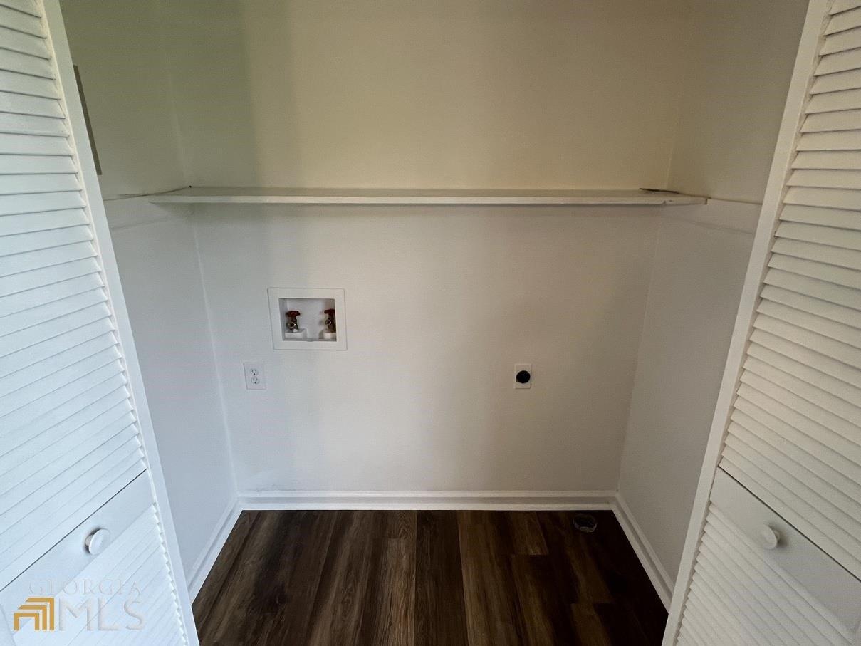 Stacia Dr, Covington, GA 30016