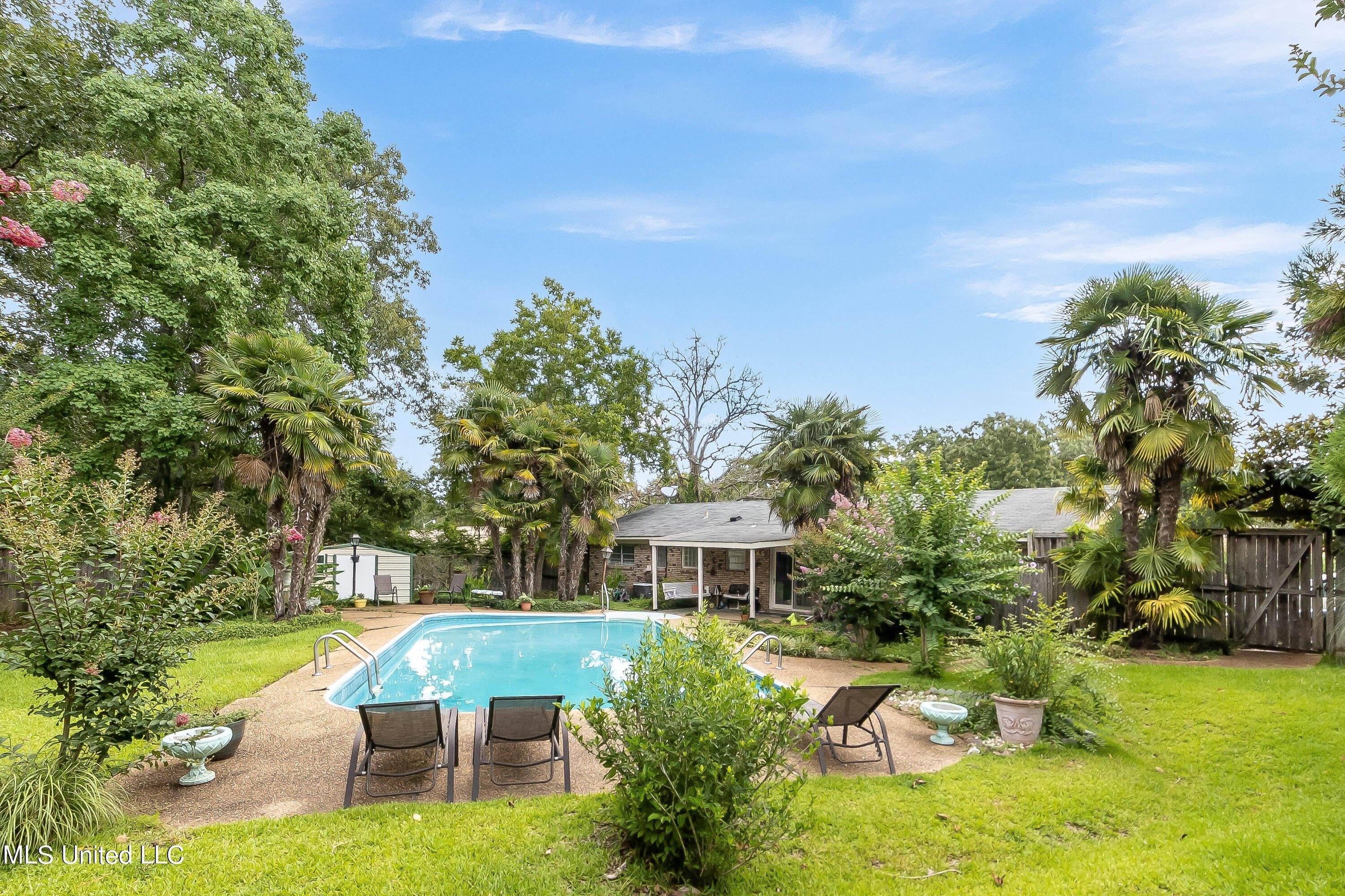 Tina Ln, Pearl, MS 39208