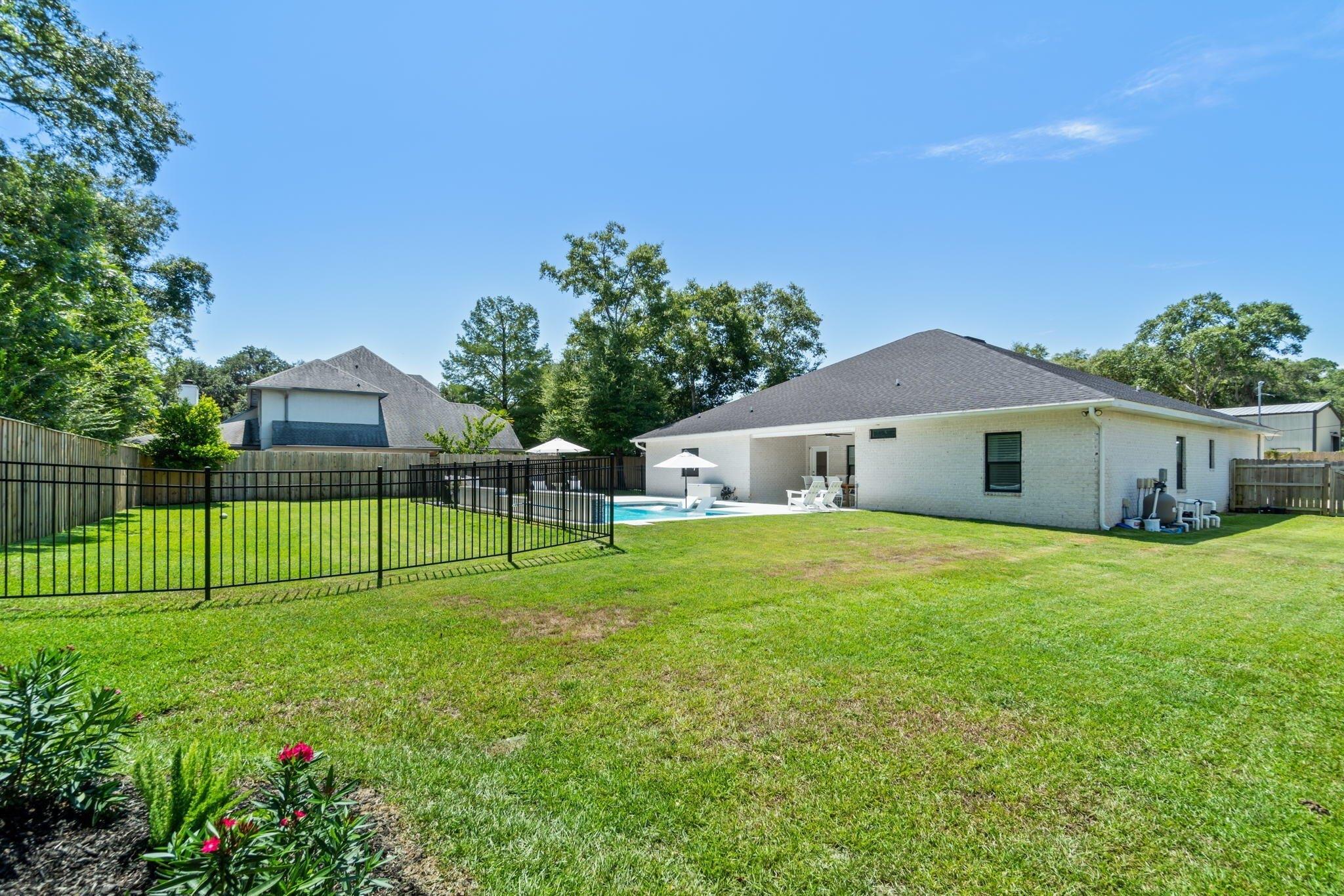 Marlborough Rd, Shalimar, FL 32579