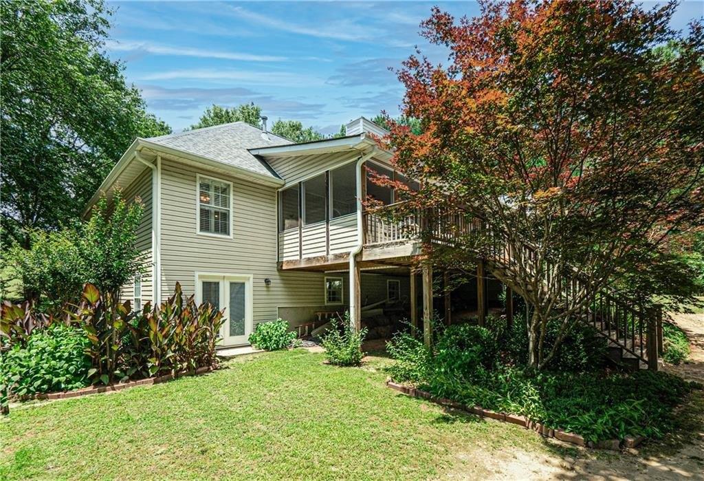 Cedar Lake Ct, Loganville, GA 30052