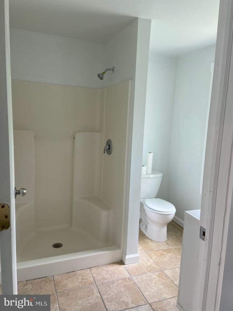 W Quince St, Vineland, NJ 08360
