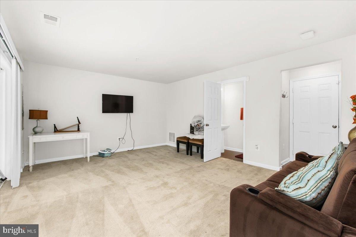 Mia Ln, Upper Marlboro, MD 20774