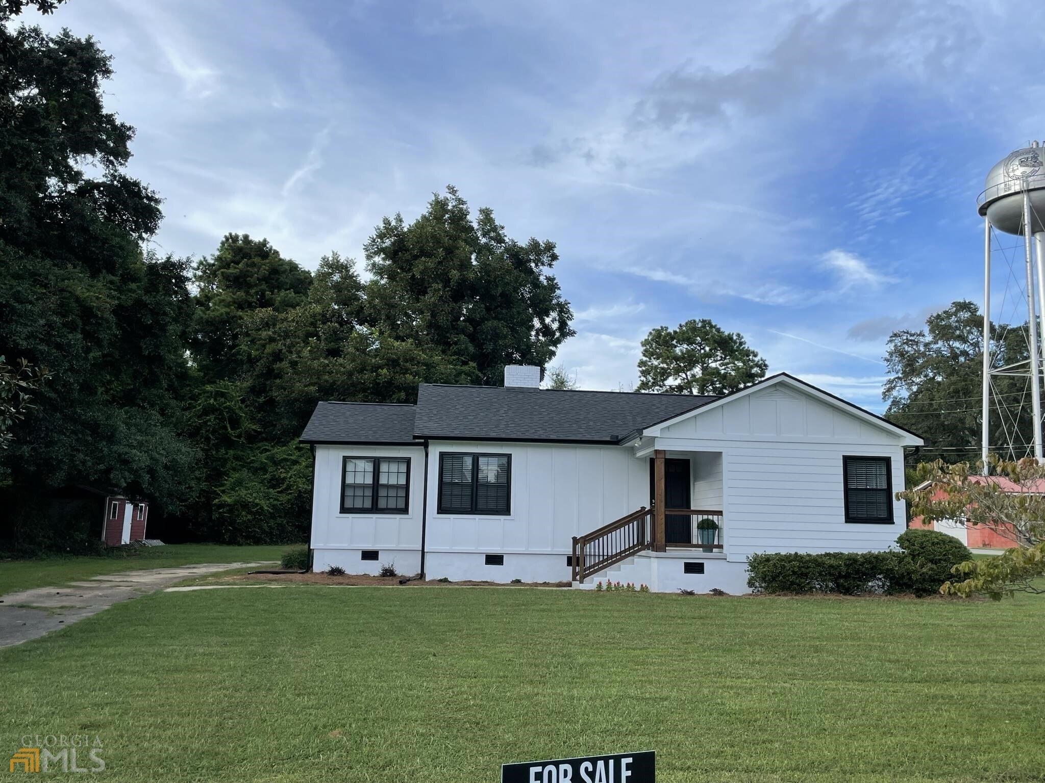 Mimosa Dr, Jenkinsburg, GA 30234