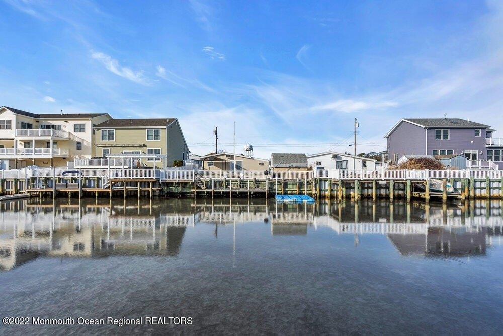 Dorothy Dr, Manahawkin, NJ 08050