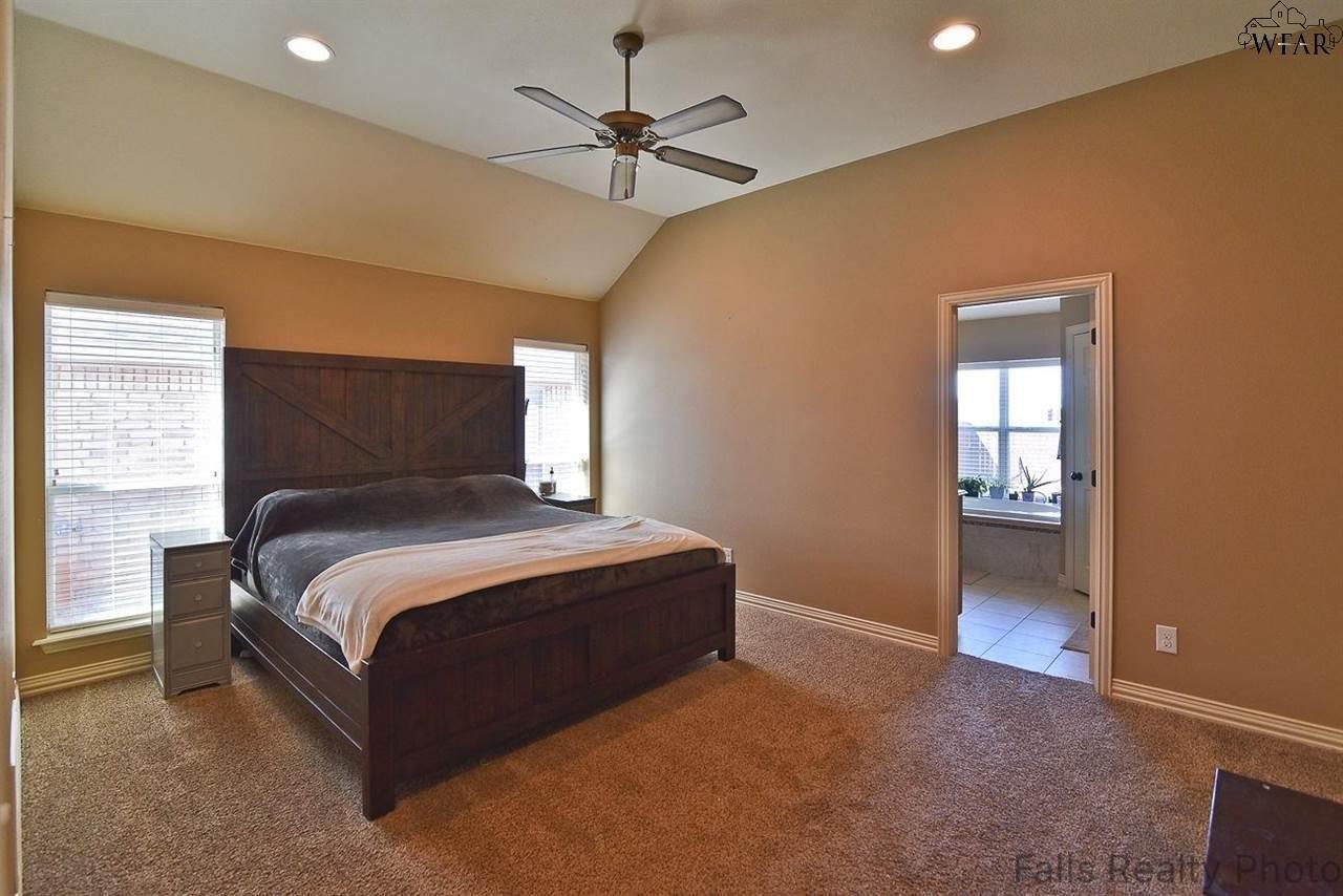 Spring Hill Dr, Wichita Falls, TX 76310