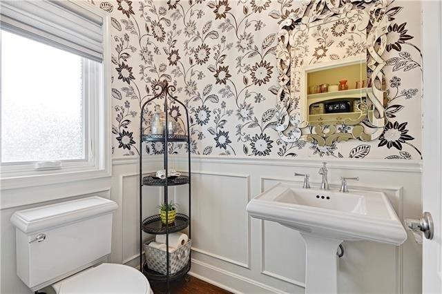 W 148th Pl, Overland Park, KS 66223