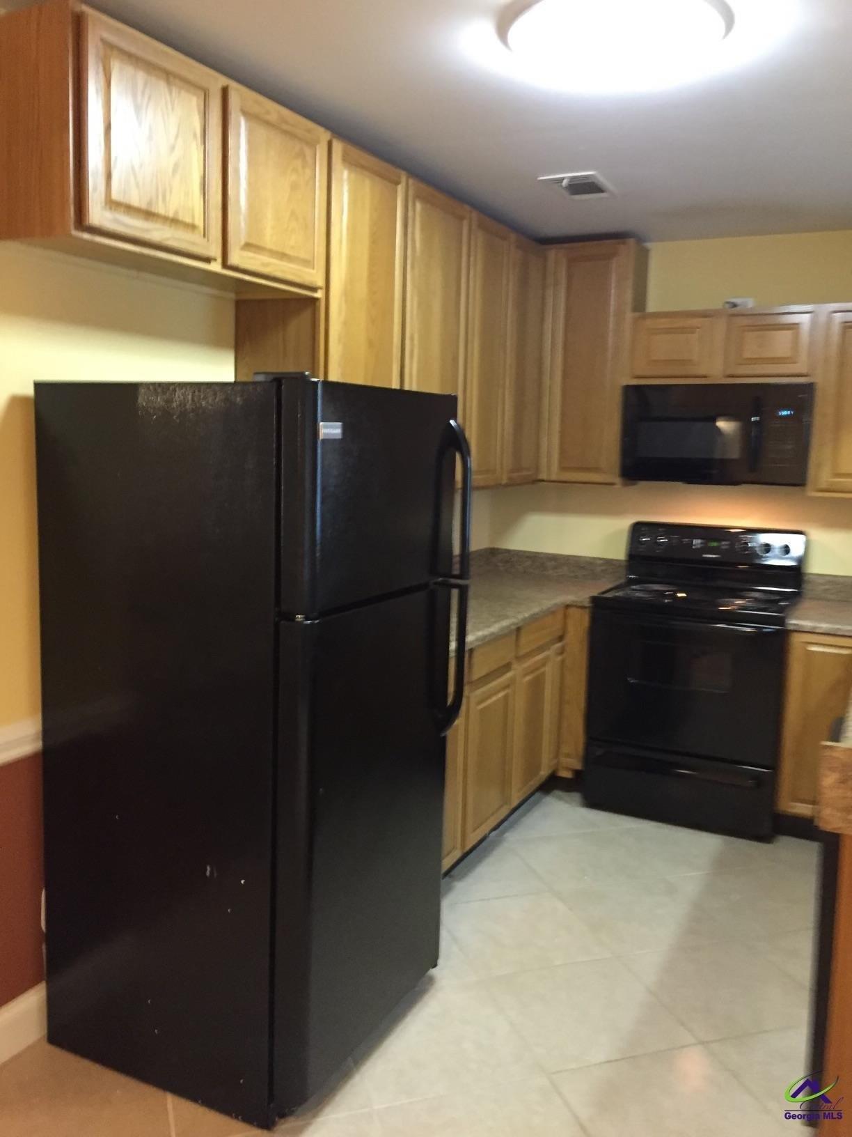 Ravenwood Way, Warner Robins, GA 31093