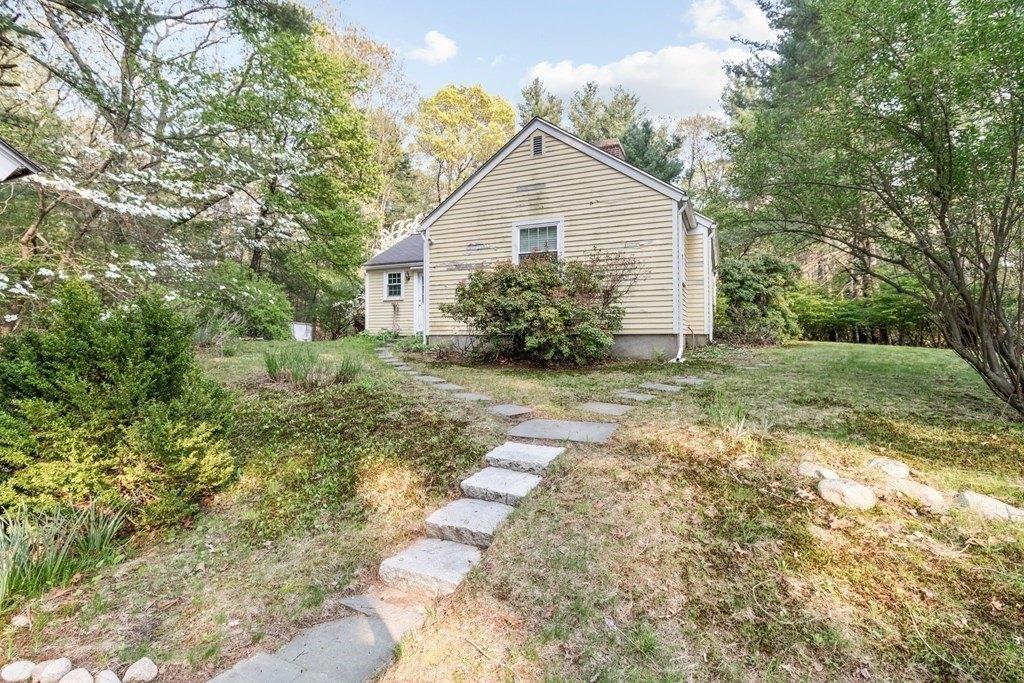N Mill St, Hopkinton, MA 01748