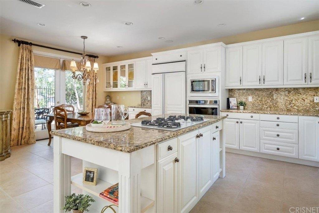 Augusta Pl, Valencia, CA 91355