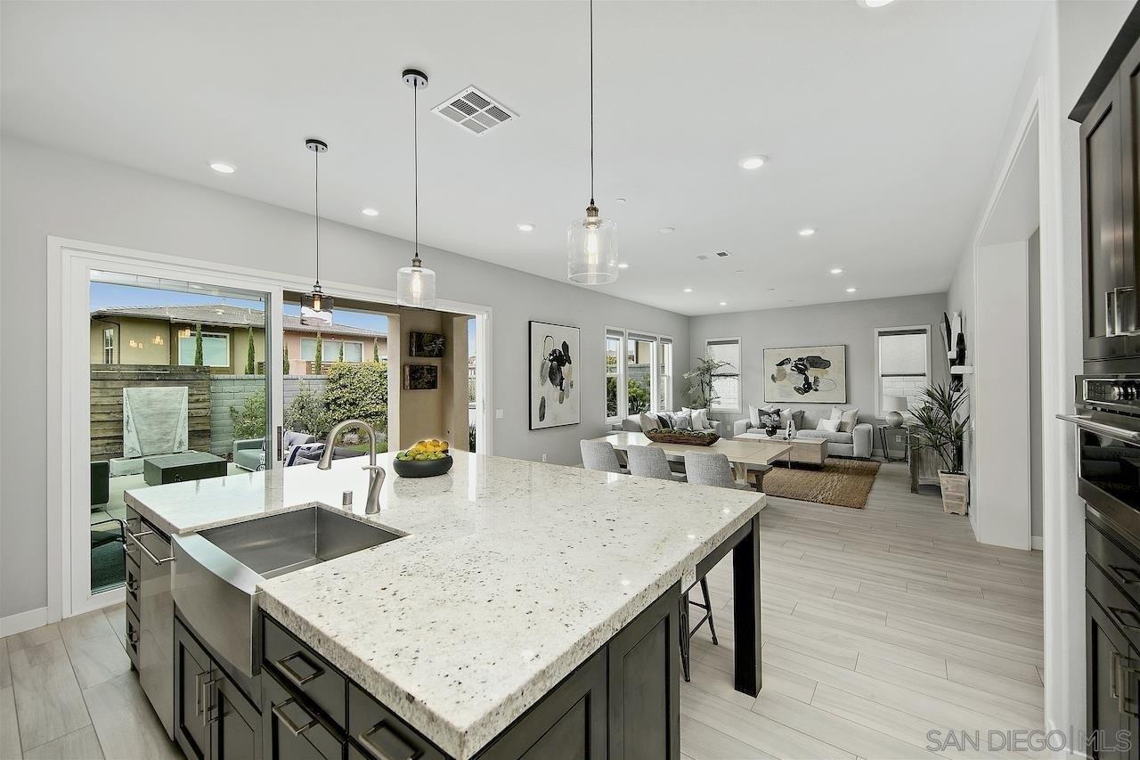 Elegante Way, San Diego, CA 92130