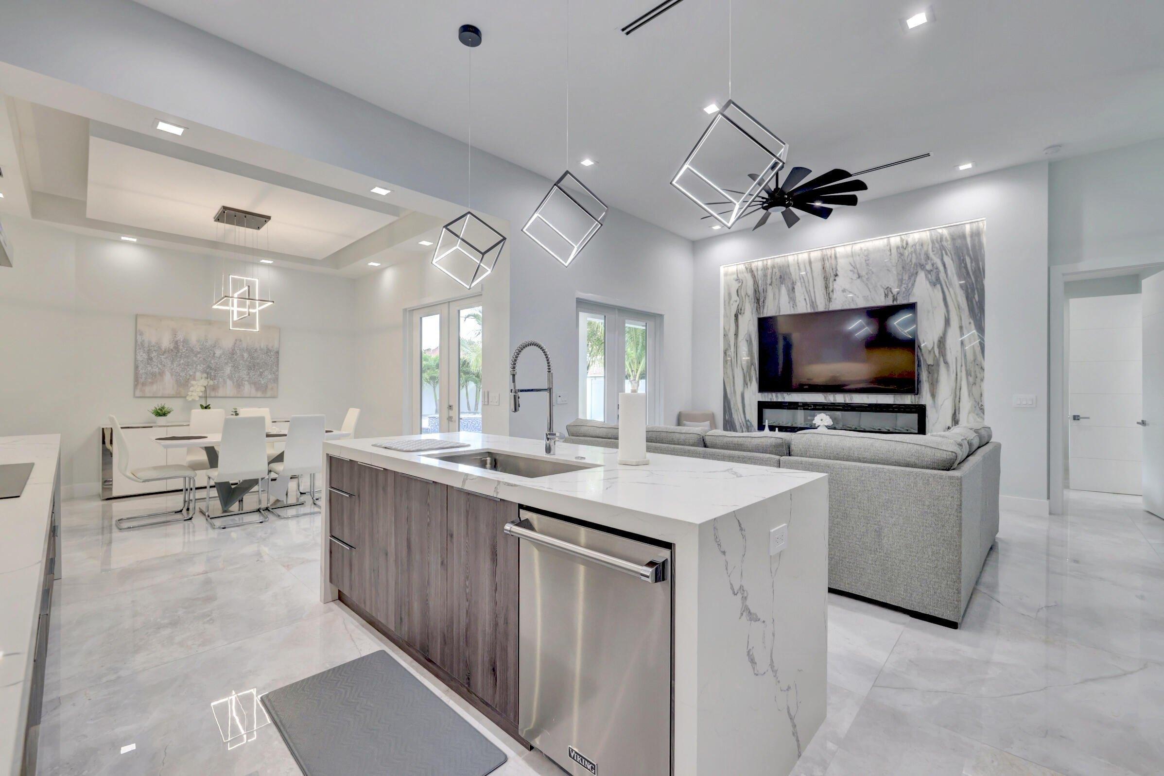Se West Snow Rd, Port Saint Lucie, FL 34984