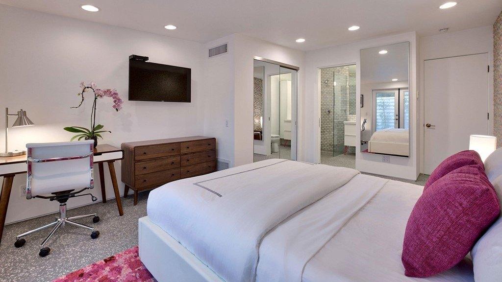 E Racquet Club Rd, Palm Springs, CA 92262