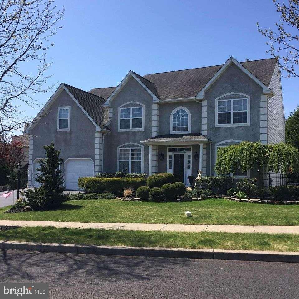 Longleaf Dr, Perkasie, PA 18944