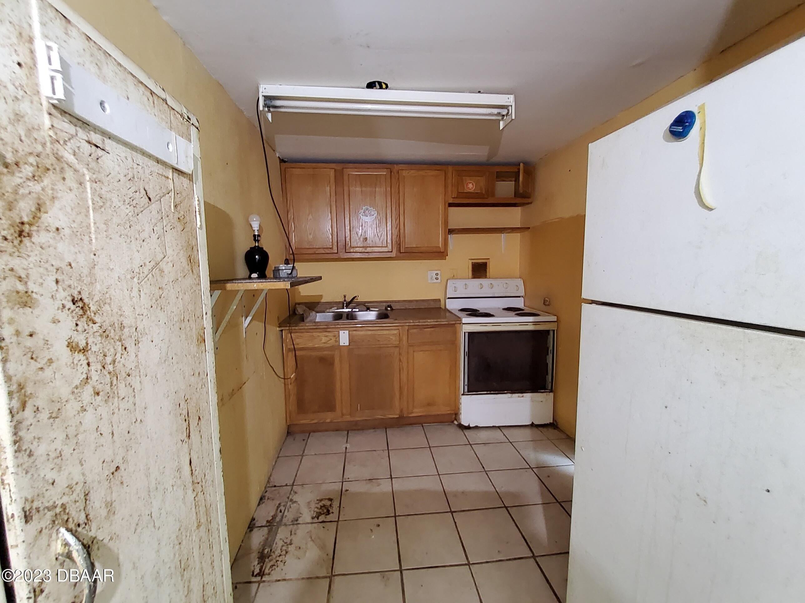 Hillcrest Dr, Daytona Beach, FL 32114