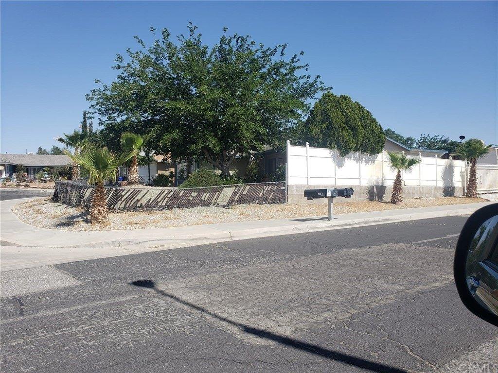 Navarro Ct, Victorville, CA 92395