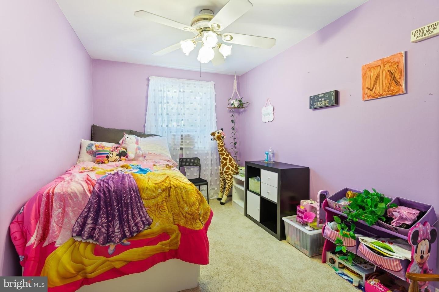S Wells Ave, Glenolden, PA 19036