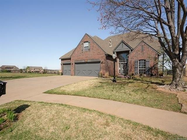 E 93rd Ct N, Owasso, OK 74055