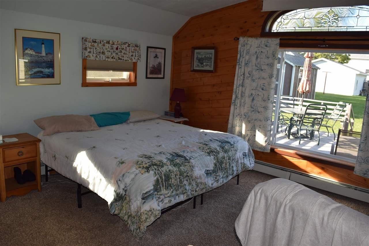 E Sinclair St, Mackinaw City, MI 49701