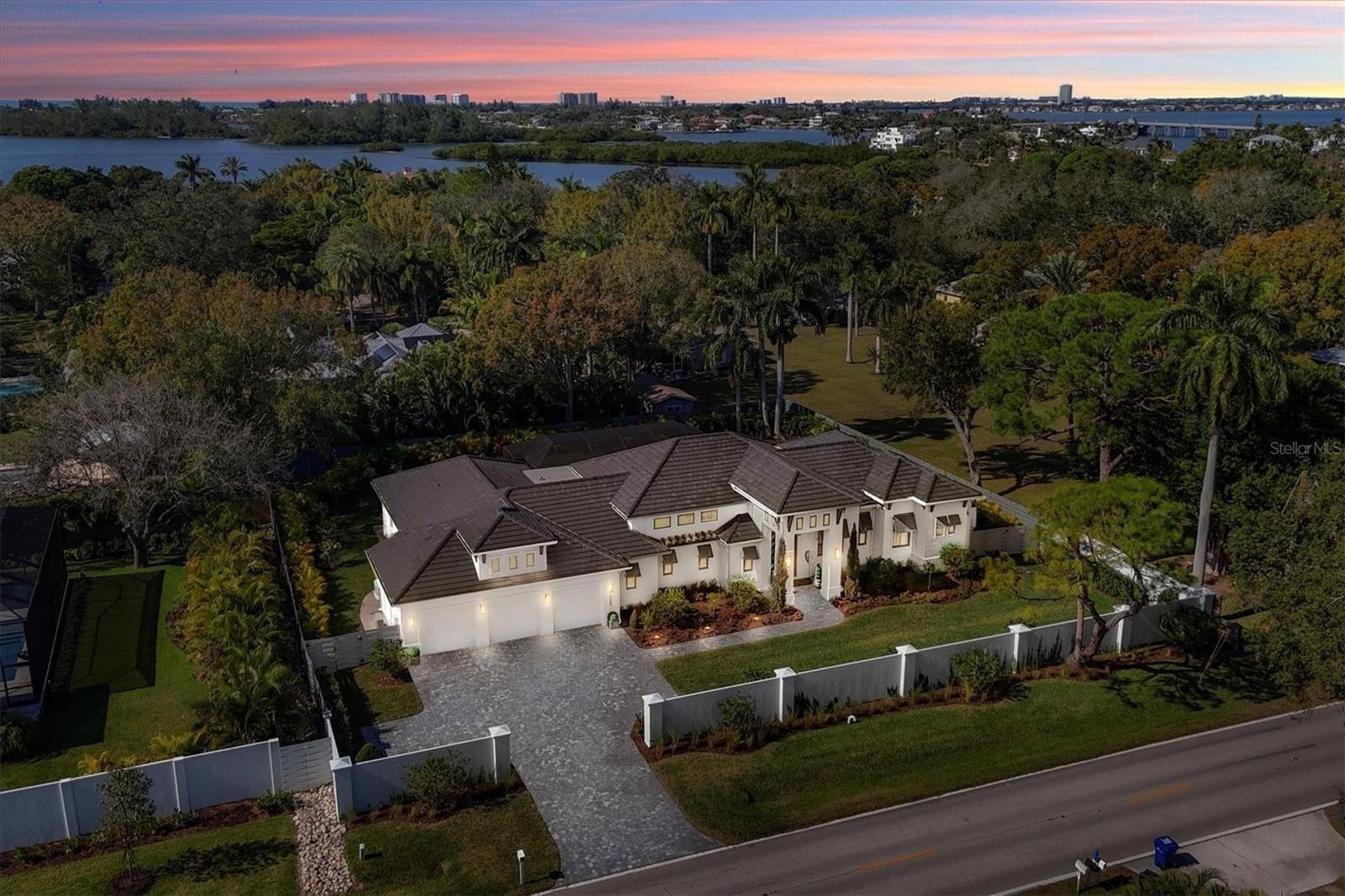 Camino Real, Sarasota, FL 34231