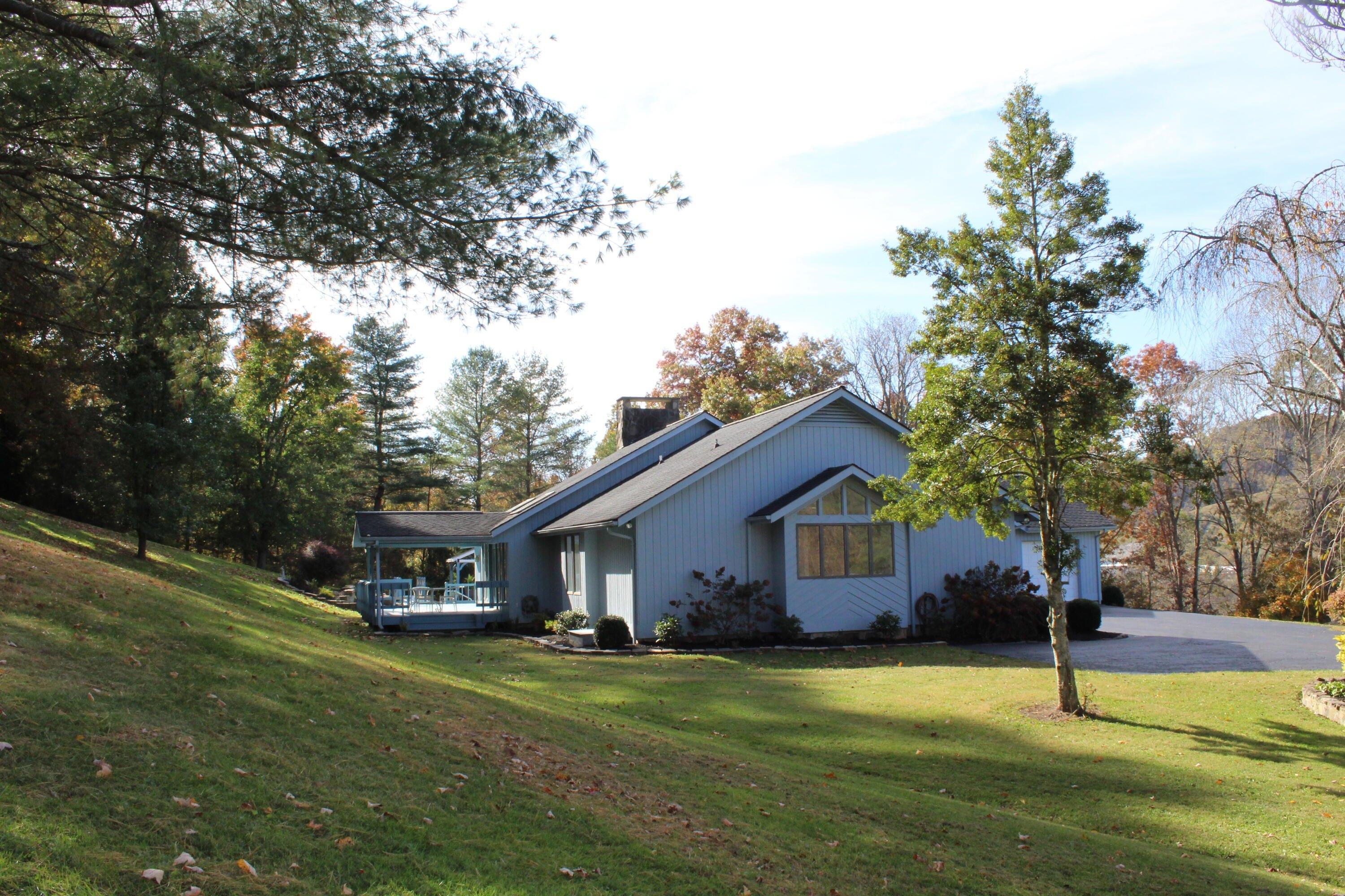 Fisher Rd, Jonesville, VA 24263