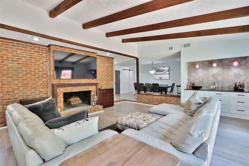 Ridgefield Dr, Roswell, GA 30075