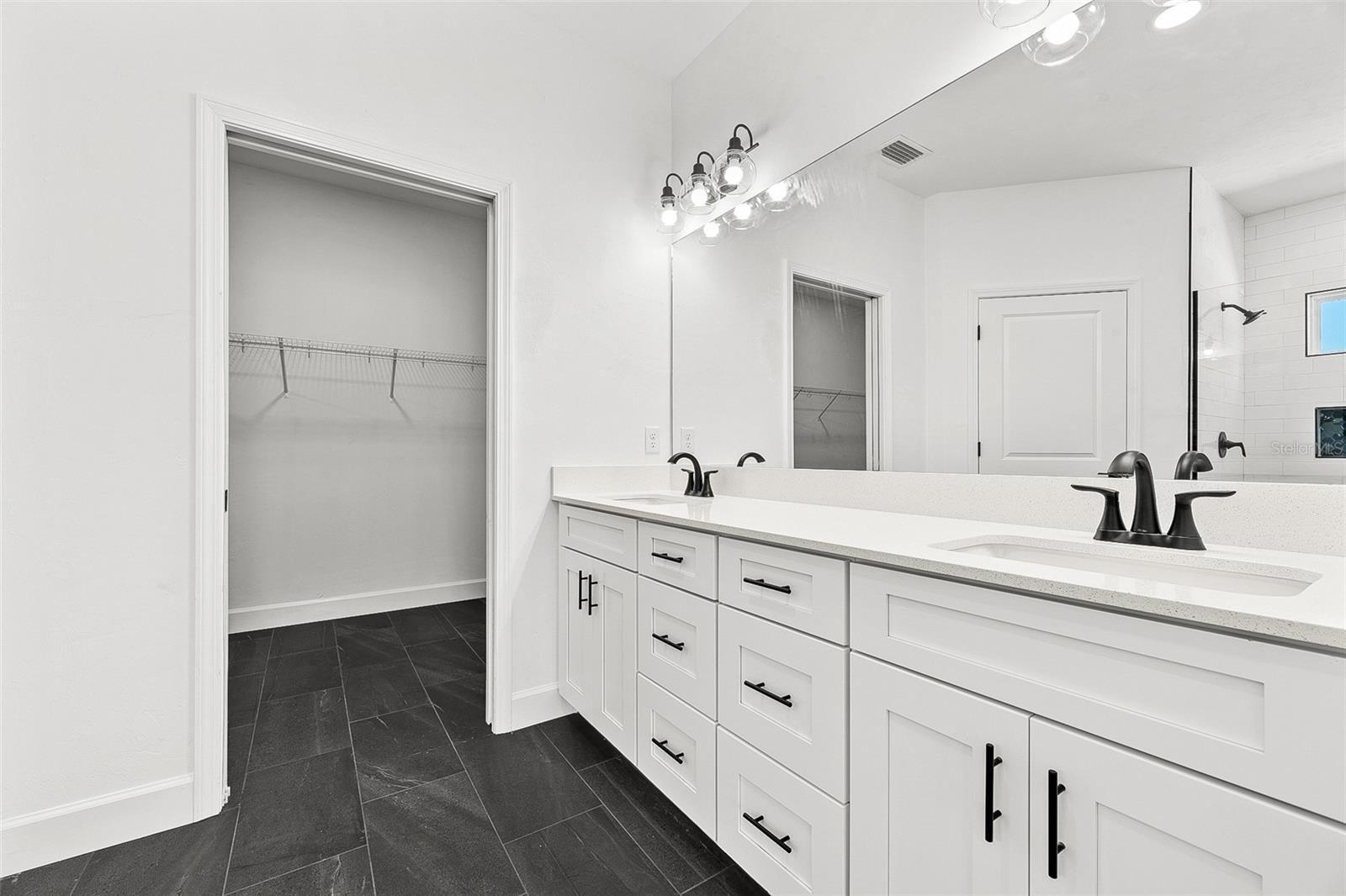 Sw 12th Ln, Gainesville, FL 32607