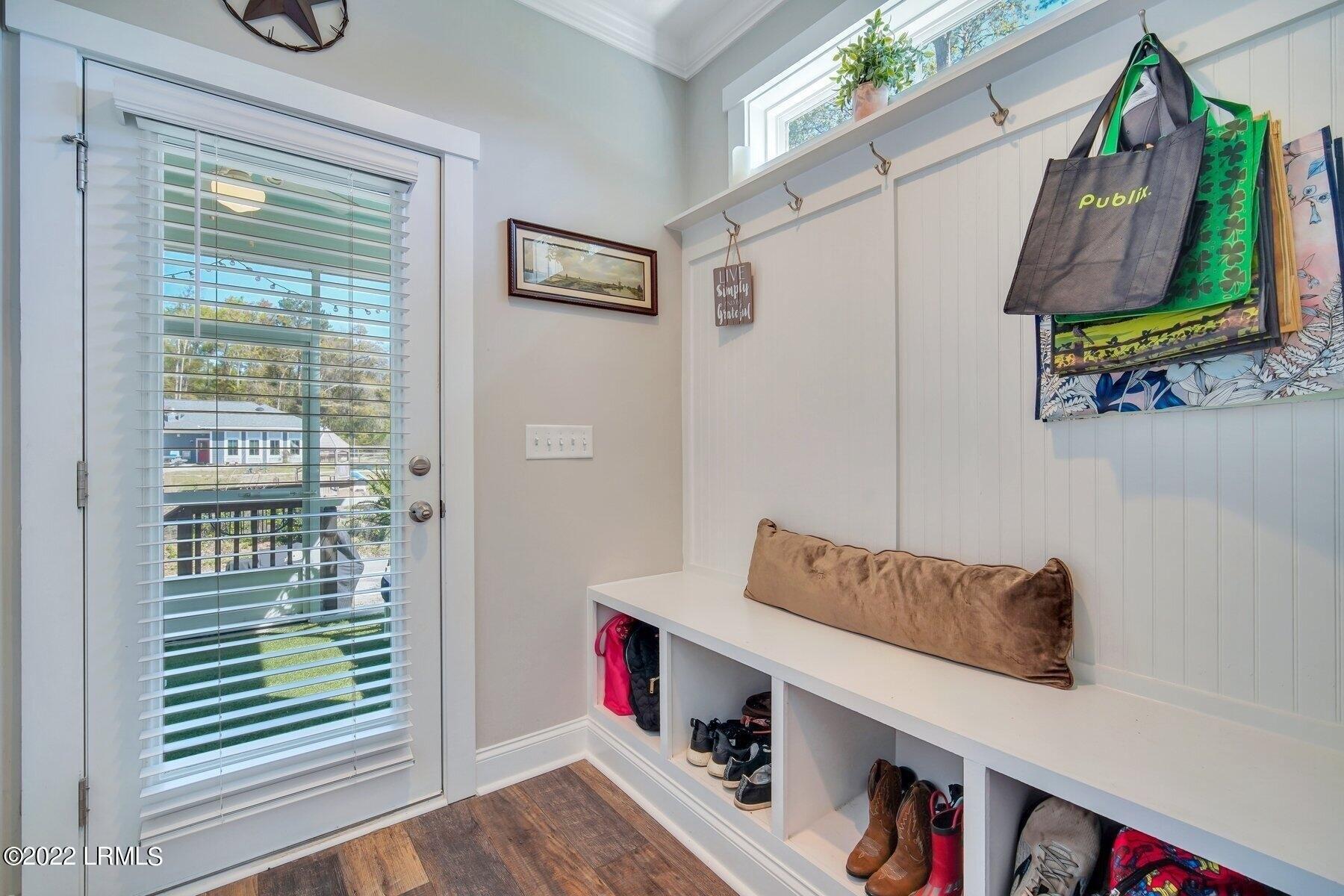 Coquinas Ln, Beaufort, SC 29906