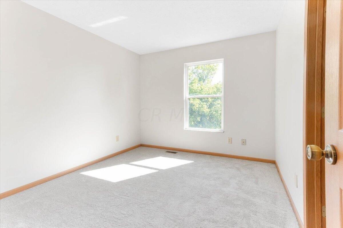 Joseph Van Dorn Ct, Pataskala, OH 43062