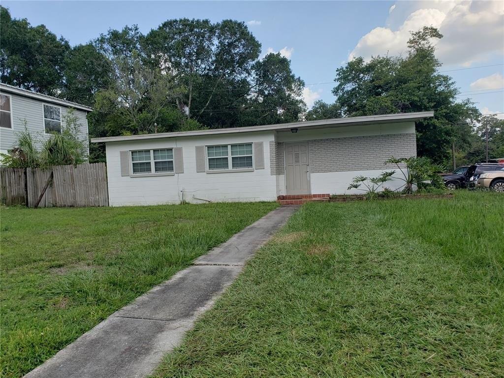 E Broad St, Tampa, FL 33610