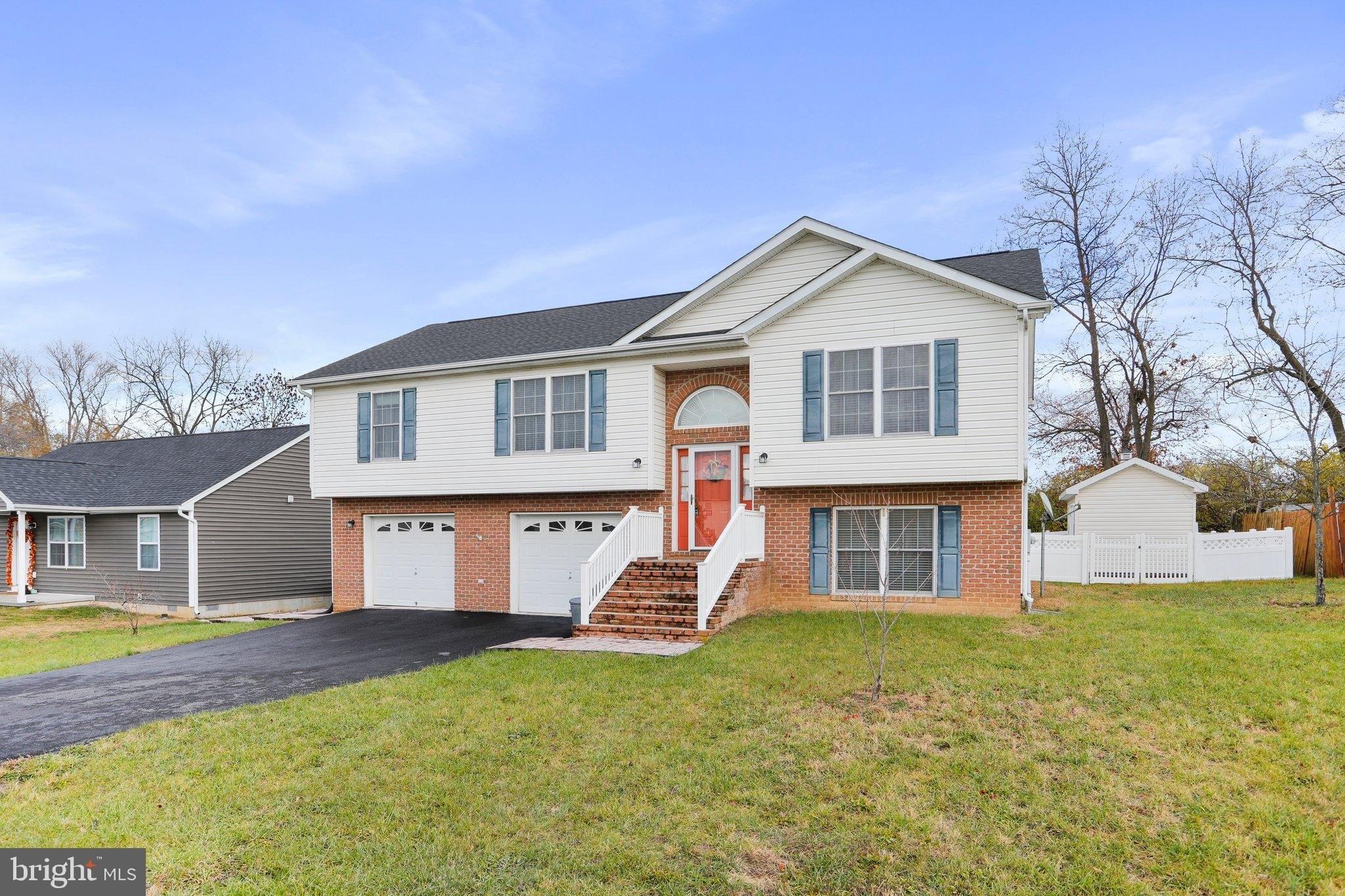 Owl Ave, Martinsburg, WV 25405
