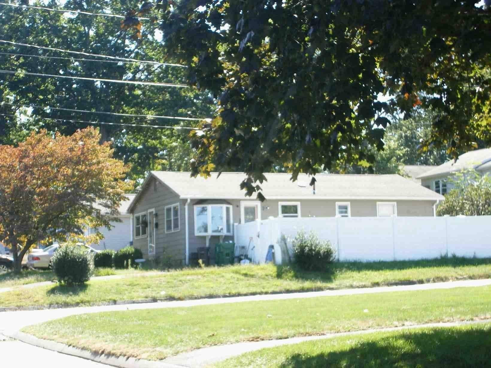 Paradise St, Chicopee, MA 01020