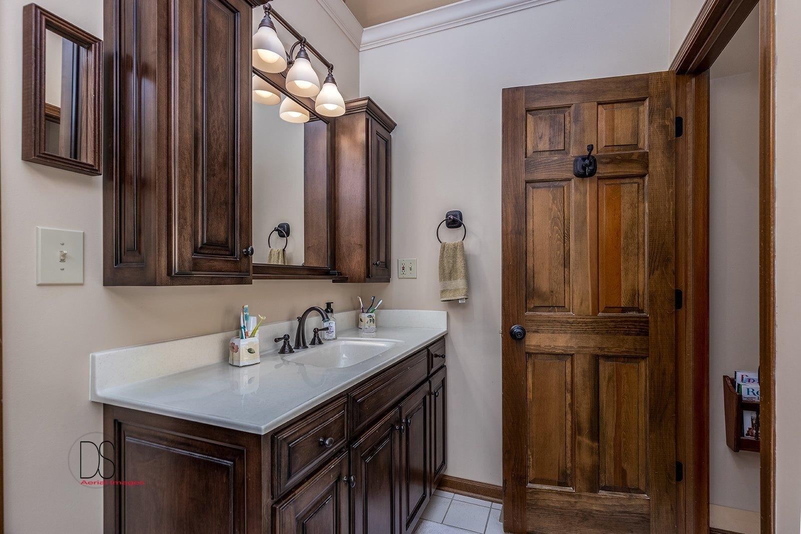 E 1779th Rd, Ottawa, IL 61350