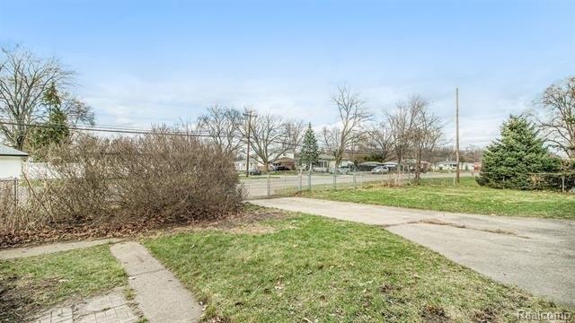 2nd St, Westland, MI 48186