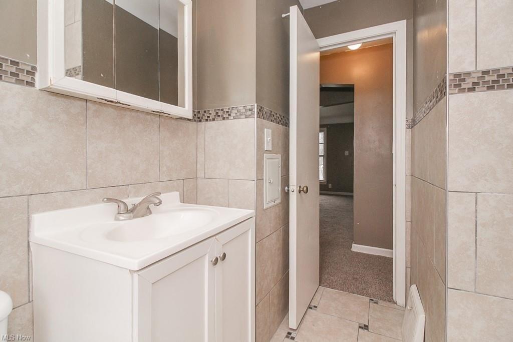 E 115th St, Cleveland, OH 44125