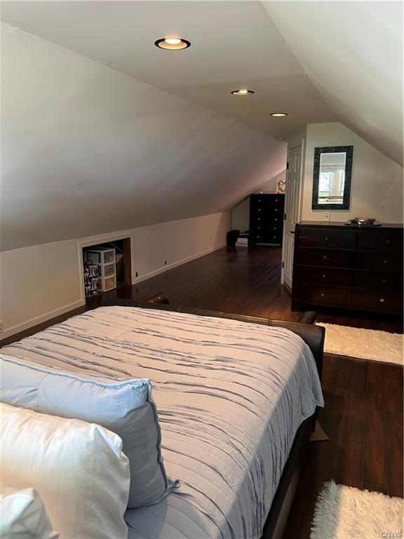Collier Pl, Utica, NY 13502