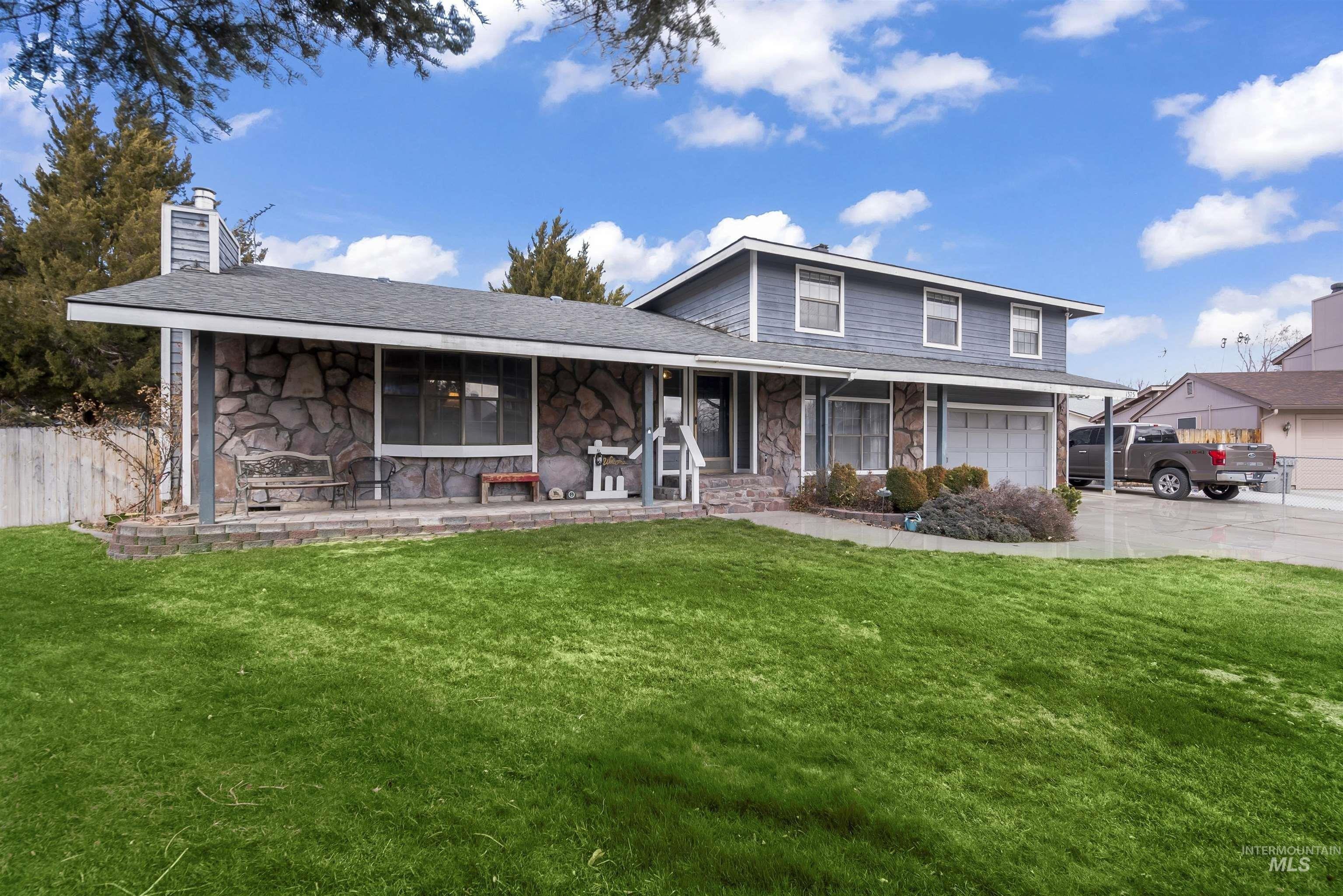 Owyhee Dr, Mountain Home, ID 83647