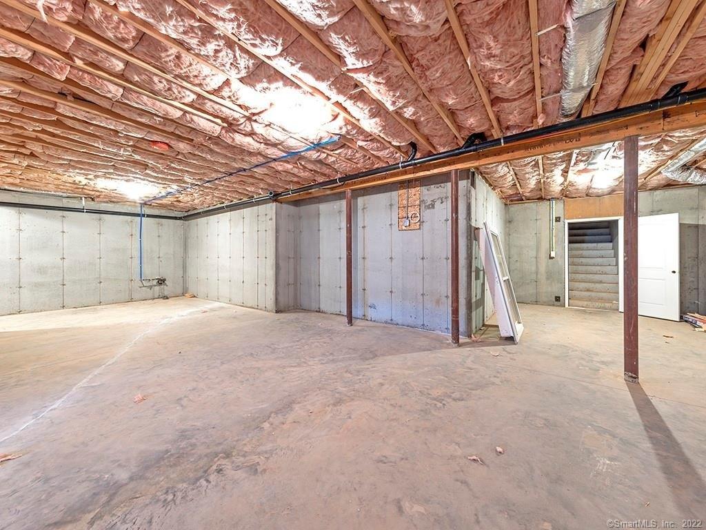 Bagno Dr, Southington, CT 06489