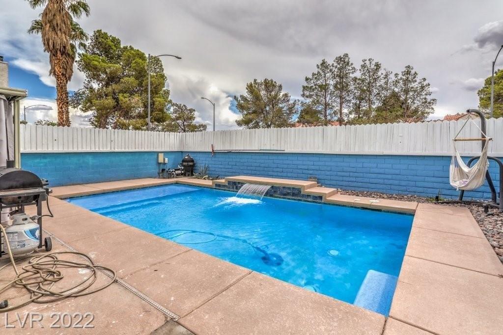 Incline Ave, Las Vegas, NV 89103